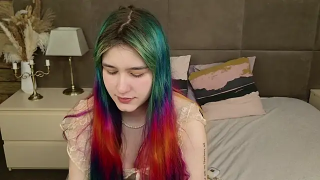 elsie fleur online show from May 8, 5:13 am