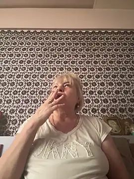 AnastasiaGrey777 online show from July 3, 3:57 am