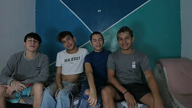 wild boys zs online show from July 12, 5:20 am