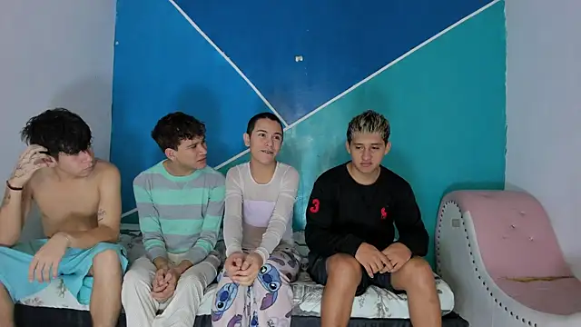 wild boys zs online show from July 14, 5:01 am