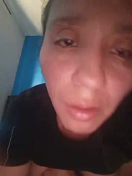 Snapshot of marce342122 chatting on May 28, 4:59 pm marce342122 online show from May 28, 4:59 pm