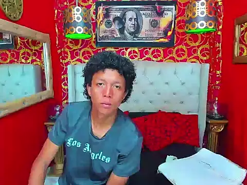 skinny20boy online show from May 25, 11:00 pm