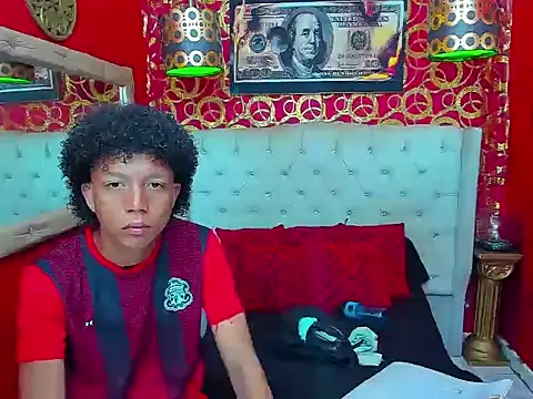 skinny20boy online show from June 2, 11:07 pm