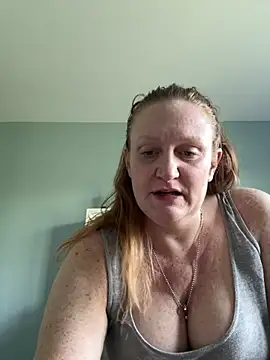 Kellilyn10 online show from June 1, 10:33 pm