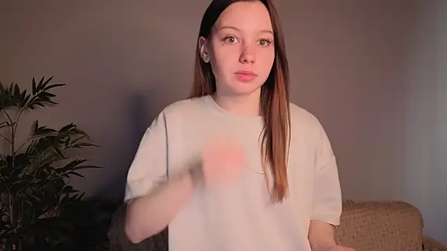 lolytaberry online show from May 20, 1:56 am