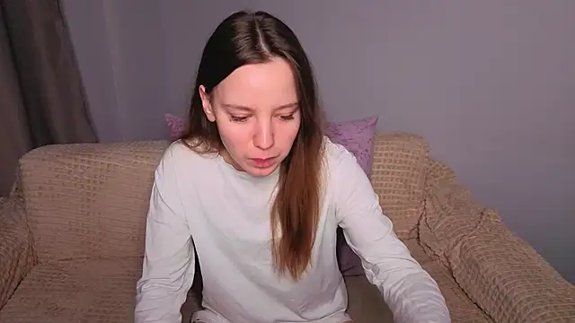 lolytaberry online show from June 9, 1:39 am