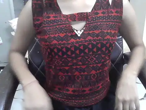 Maanvi Gill online show from May 17, 3:41 pm