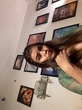 Leena singh online show from June 19, 5:50 pm