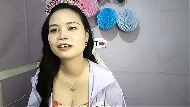 FerminaBoutwell online show from May 22, 1:28 pm