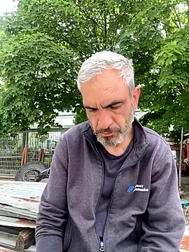 mauro22cm4 online show from May 8, 11:26 am