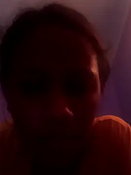 susam005 online show from May 6, 9:09 pm