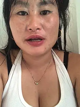 BaeSuzy no1 online show from May 11, 11:05 am