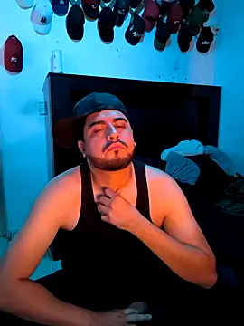 JuanditoXCulichiHot online show from May 8, 12:38 am