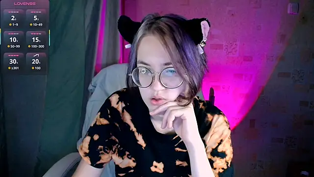 Alessa Kiss online show from July 19, 10:19 am