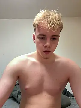Snapshot of David_7527 chatting on June 28, 4:46 pm David 7527 online show from June 28, 4:46 pm