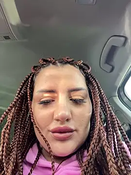 Snapshot of SophiePale chatting on February 13, 10:34 am SophiePale online show from February 13, 10:34 am