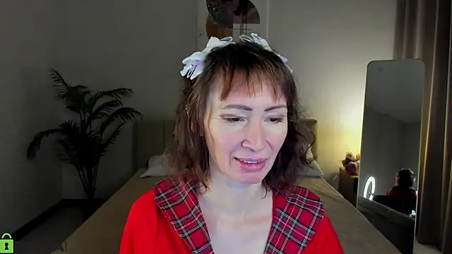 gracekellyyy online show from June 27, 3:55 am