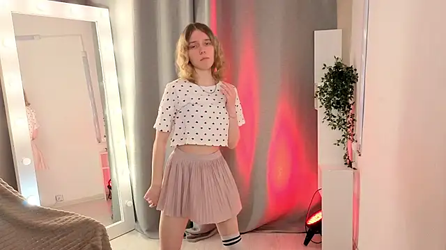 MilanaRayy online show from May 26, 5:14 am
