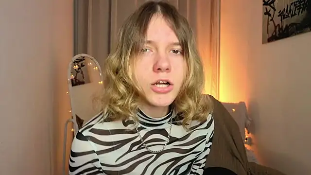 MilanaRayy online show from July 4, 5:35 am