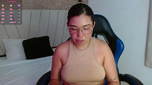 AliceSmity   online show from June 11, 1:09 pm