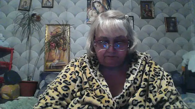 MarinaFarina53 online show from May 21, 8:49 pm