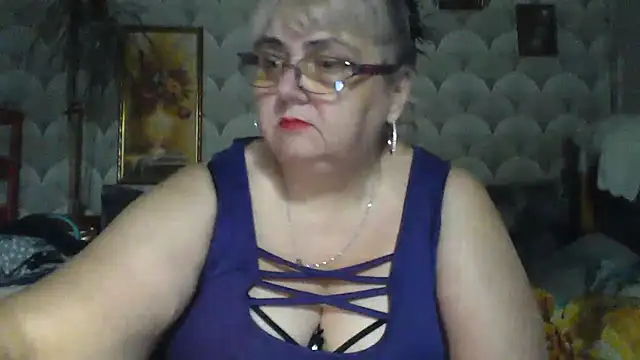 MarinaFarina53 online show from July 3, 6:20 am