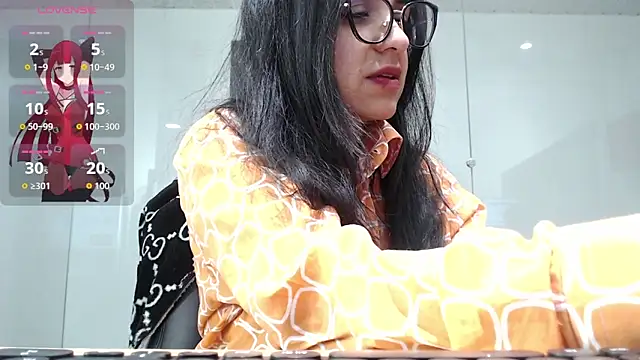 Snapshot of Lizeth_White_ chatting on June 29, 3:23 pm Lizeth White online show from June 29, 3:23 pm