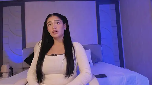 Alyson velez online show from May 15, 8:05 pm