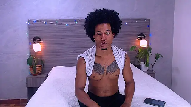 Snapshot of Dilan_Hall chatting on June 11, 3:32 pm Dilan Hall online show from June 11, 3:32 pm