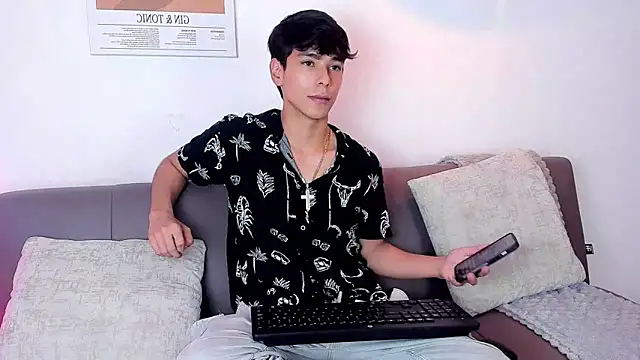 jacob colliins online show from May 8, 3:01 am