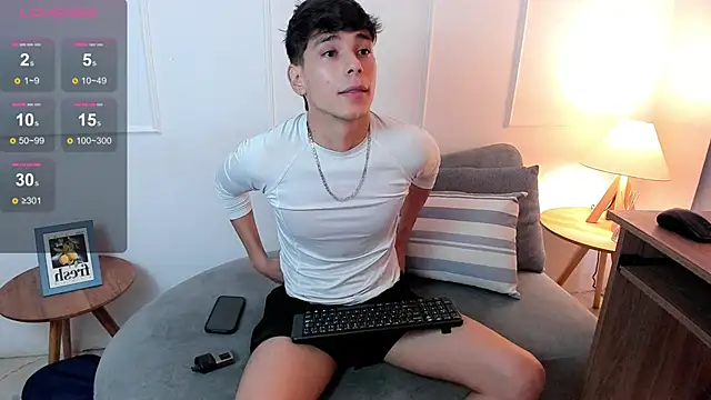 jacob colliins online show from June 18, 8:13 pm