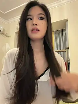 yy22111 online show from May 31, 12:12 pm