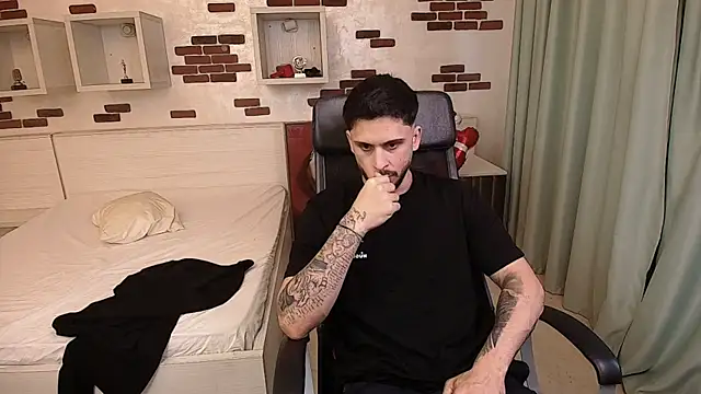 TroyWadee online show from May 31, 4:58 pm