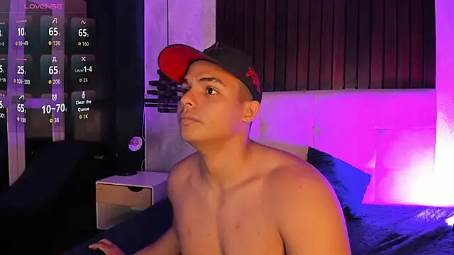 Alex Kriz online show from June 6, 12:32 pm