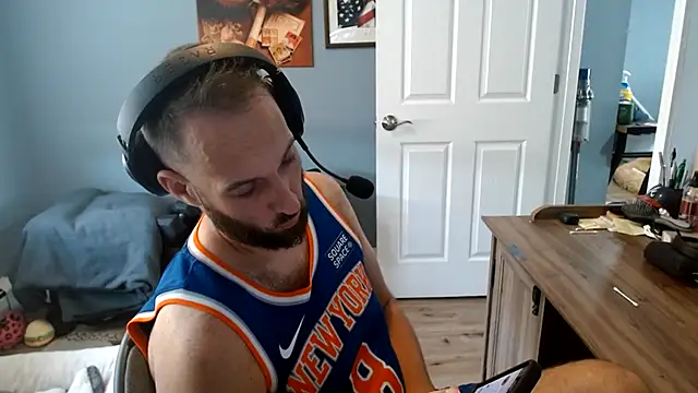 dannyboyx69 online show from June 6, 8:13 pm