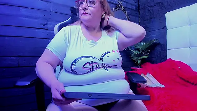 Rebecca mature56 online show from May 14, 2:18 am