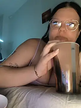 BadMommyyyyy online show from May 18, 9:59 am