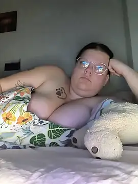 BadMommyyyyy online show from May 25, 7:47 am