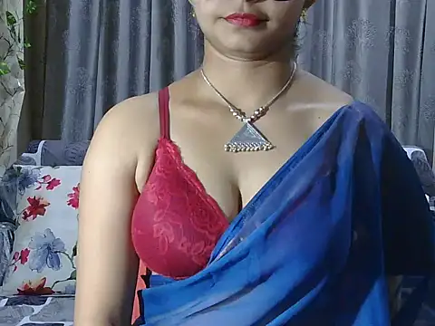 Snapshot of Butterflyy9 chatting on June 17, 4:52 pm Butterflyy9 online show from June 17, 4:52 pm