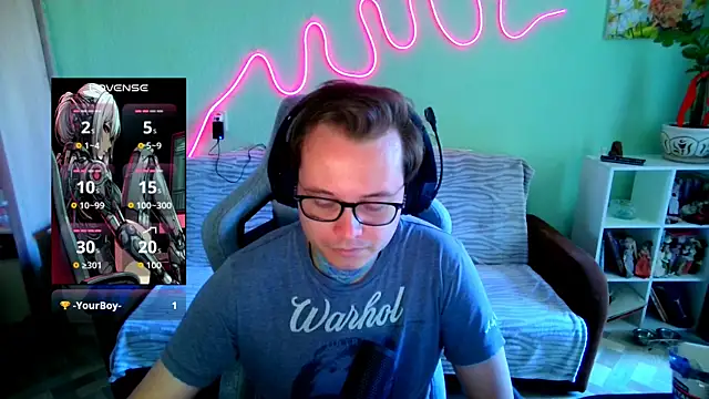 Snapshot of MeLanXolik chatting on June 12, 9:41 am MeLanXolik online show from June 12, 9:41 am