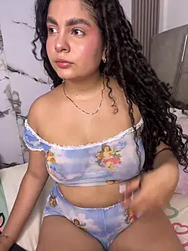 Yassy 11 online show from May 10, 1:22 am