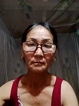 Snapshot of Magy-006 chatting on August 5, 11:06 pm Magy-006 online show from August 5, 11:06 pm