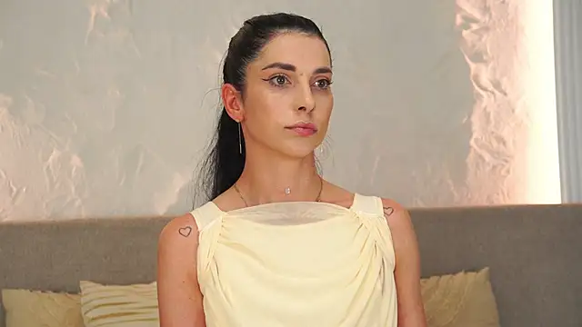 MissSophiee  online show from May 24, 8:03 pm
