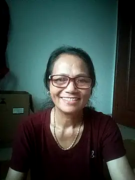 Snapshot of Vieekee chatting on July 9, 1:20 am Vieekee online show from July 9, 1:20 am