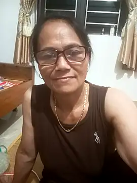 Snapshot of Vieekee chatting on July 9, 1:26 pm Vieekee online show from July 9, 1:26 pm