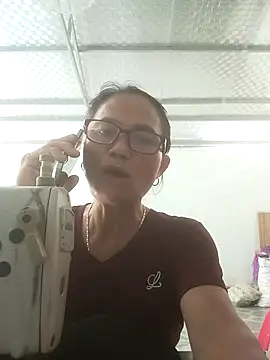 Snapshot of Vieekee chatting on July 13, 2:36 am Vieekee online show from July 13, 2:36 am