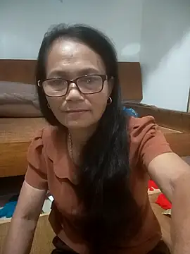 Snapshot of Vieekee chatting on July 17, 8:57 pm Vieekee online show from July 17, 8:57 pm