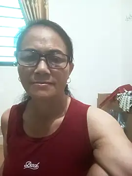 Snapshot of Vieekee chatting on August 3, 11:08 pm Vieekee online show from August 3, 11:08 pm