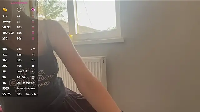 DaphneAmor online show from June 29, 5:13 pm