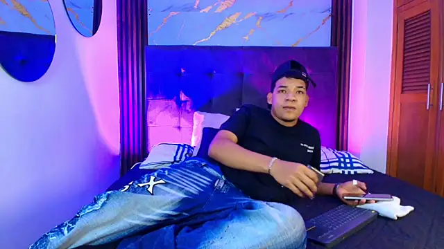 bick jhonn online show from May 12, 7:33 pm